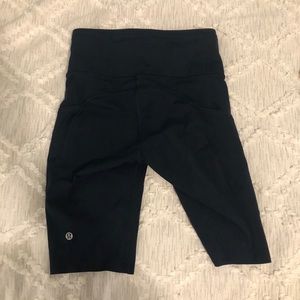 NWT Navy Fast and Free High-Rise Shorts